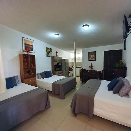 Bahia Ballena Loft Hotel Uvita Buitenkant foto